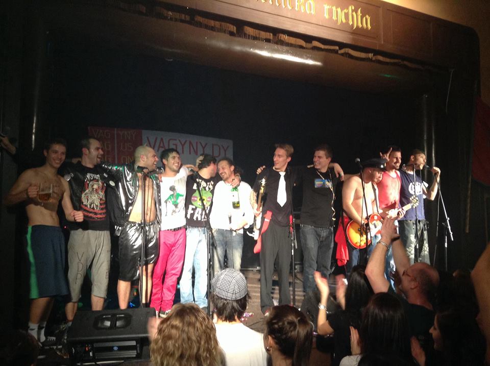 Chřest CD Zřejmě humor